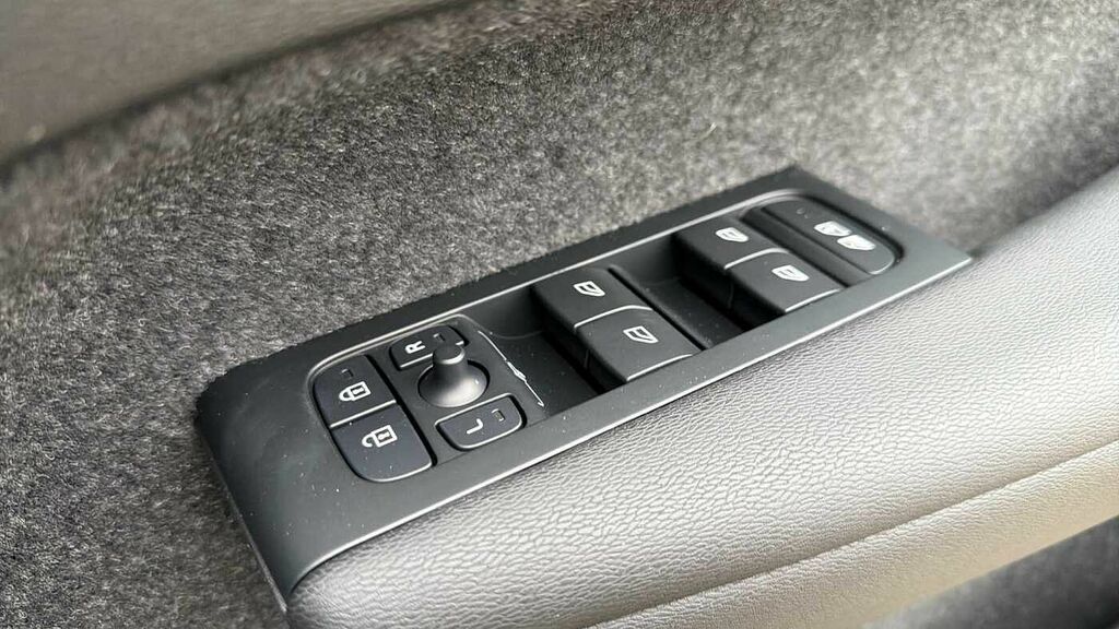 Volvo EX40 Twin Motor Performance 82Kwh Plus Black Edition Au  #22