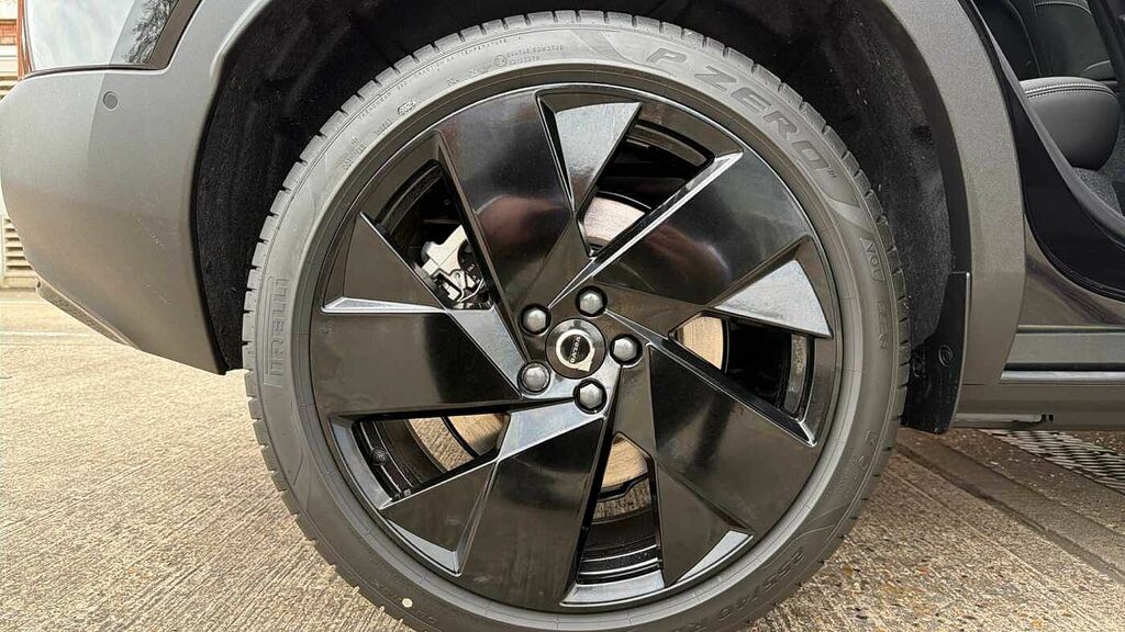 Volvo EX40 Twin Motor Performance 82Kwh Plus Black Edition Au  #9