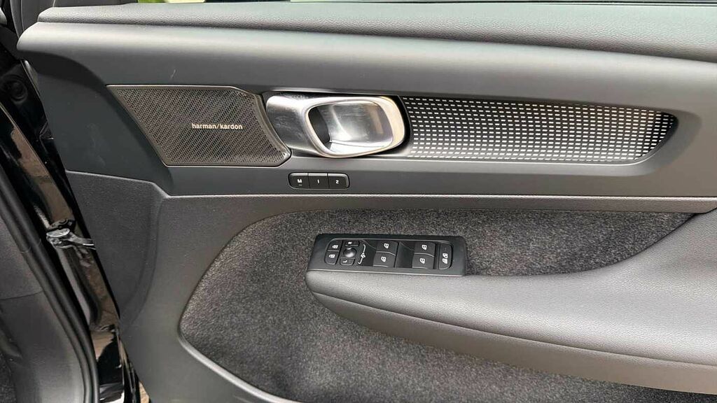 Volvo EX40 Twin Motor Performance 82Kwh Plus Black Edition Au  #27