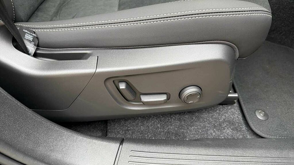 Volvo EX40 Twin Motor Performance 82Kwh Plus Black Edition Au  #28