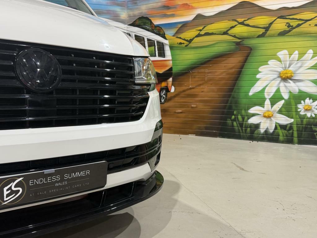 Volkswagen Transporter T6.1 Weekender R Edition VN20WEW White #4