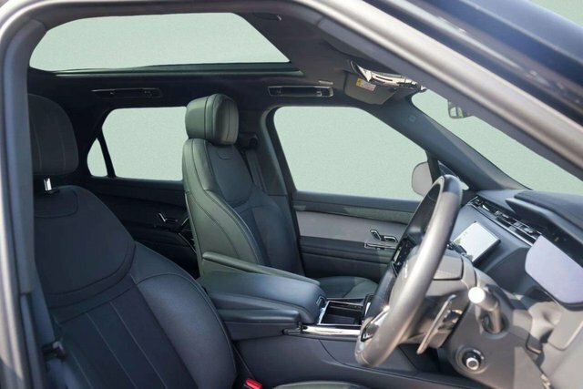 Land Rover Range Rover Sport 2023 3.0 D300 Mhev Dynamic Se Suv Black #2
