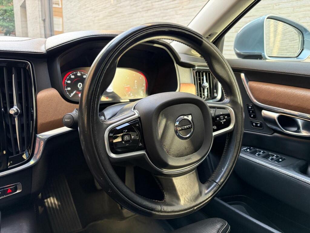 Volvo S90 D4 Momentum Silver #31