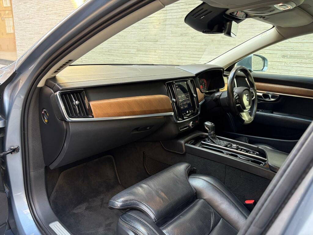 Volvo S90 D4 Momentum Silver #22