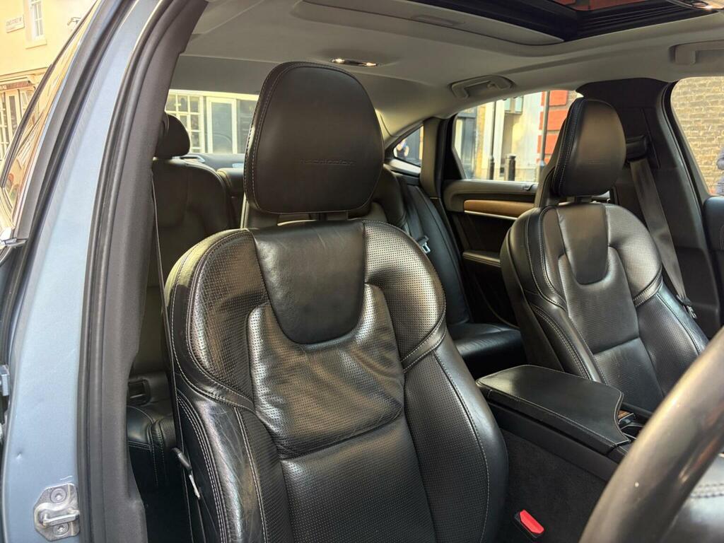 Volvo S90 D4 Momentum Silver #24
