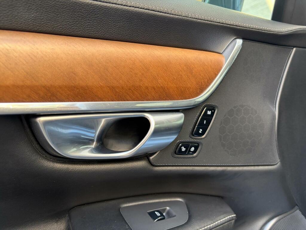 Volvo S90 D4 Momentum Silver #25