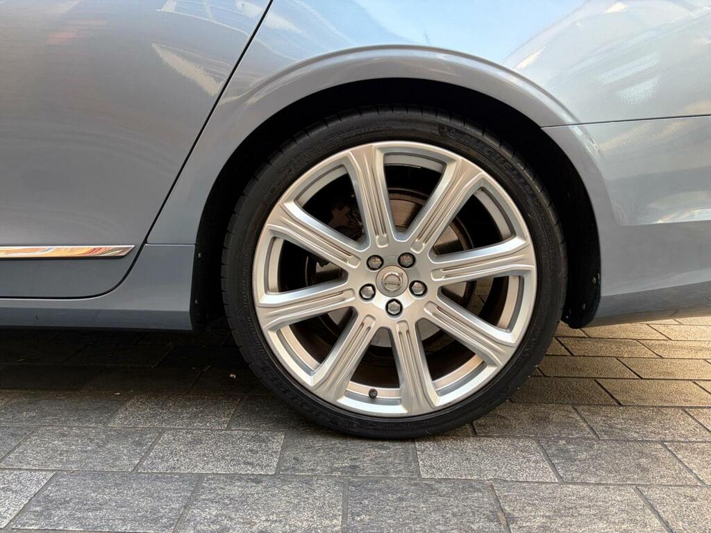 Volvo S90 D4 Momentum Silver #36