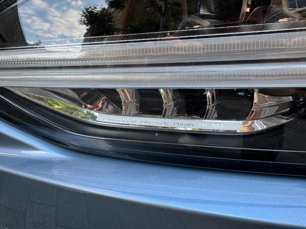 Volvo S90 D4 Momentum Silver #37