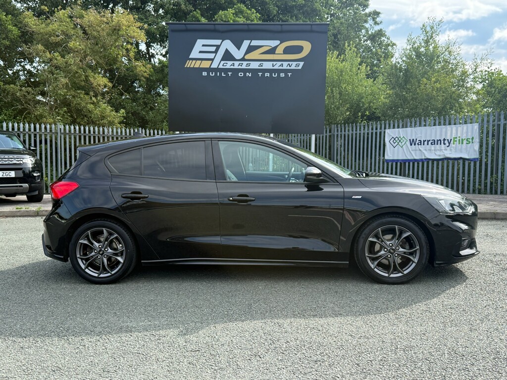 Ford Focus 1.0T Ecoboost St-line Hatchback #4