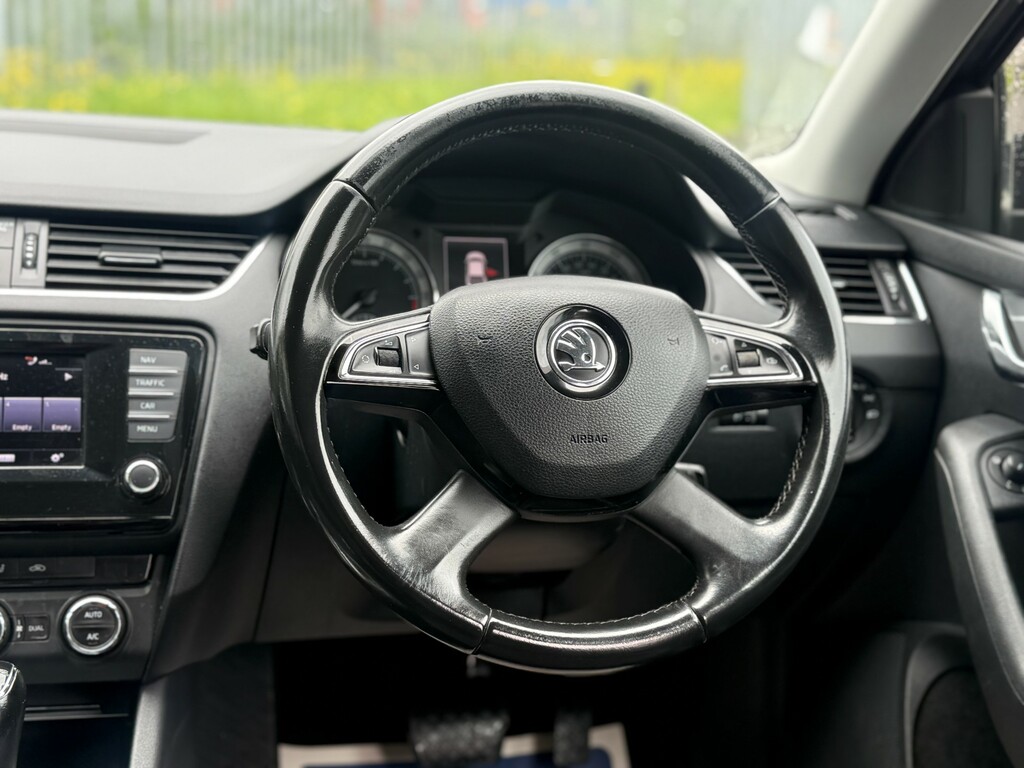 Skoda Octavia 2.0 Tdi Tour De France 4Wd Euro 5 Ss Red #24