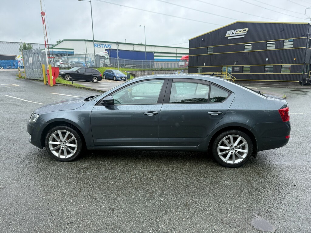 Skoda Octavia 2.0 Tdi Elegance Hatchback Dsg Euro 5  #6