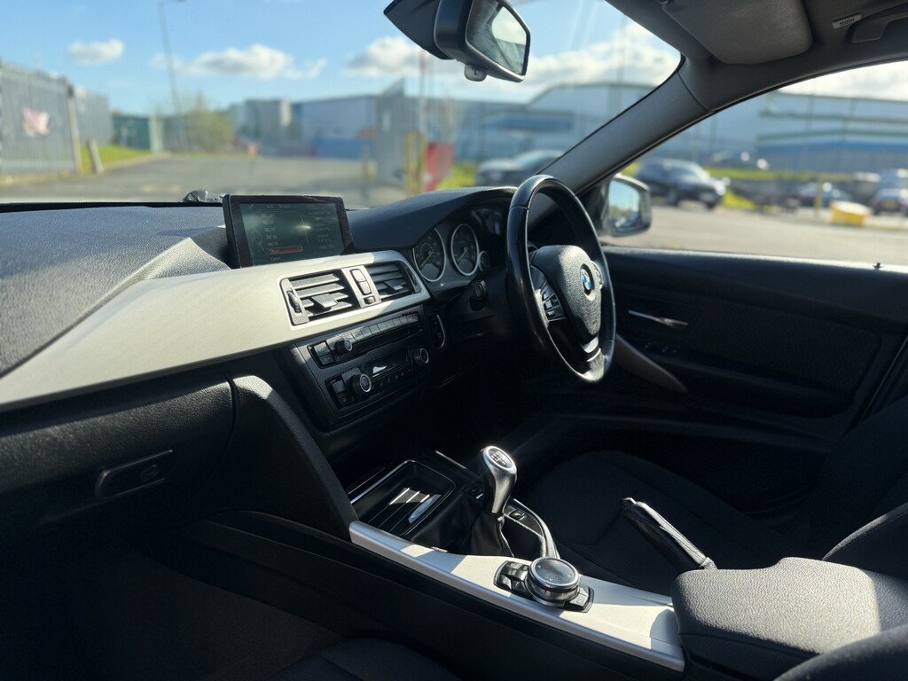 BMW 3 Series Estate 2.0 320D M Sport Touring Xdrive Euro 5 White #12