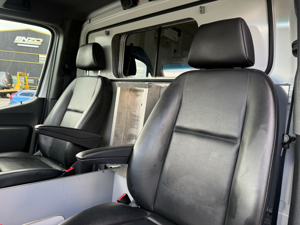 Mercedes-Benz Sprinter 2.1L Null Yellow #9