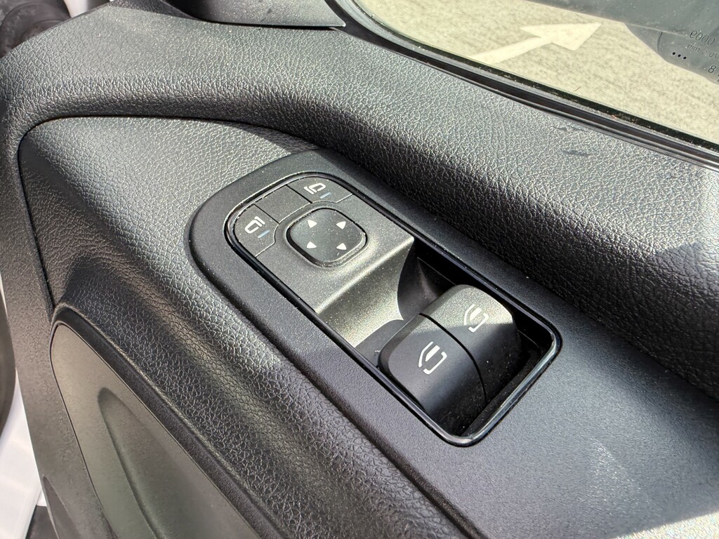 Mercedes-Benz Sprinter 2.1L Null Yellow #20