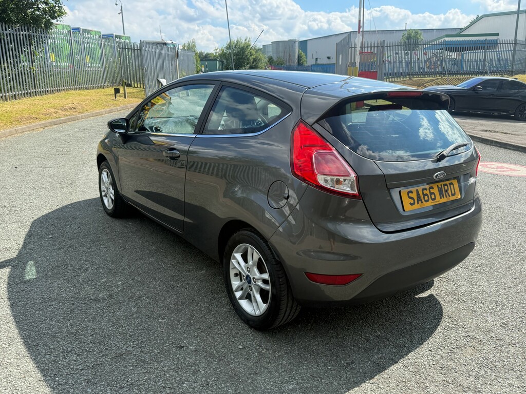 Ford Fiesta 1.25 Zetec Hatchback Euro 6 82  #5