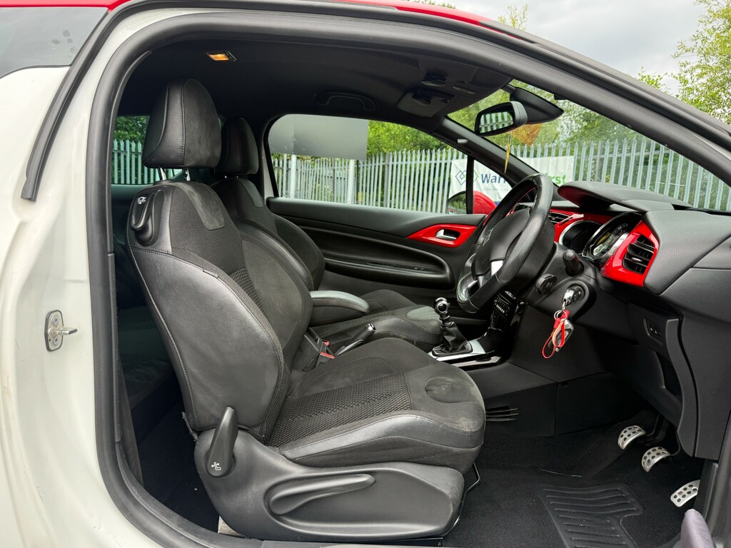 Citroen DS3 1.6 E-hdi Dstyle Plus 90 Bhp White #13