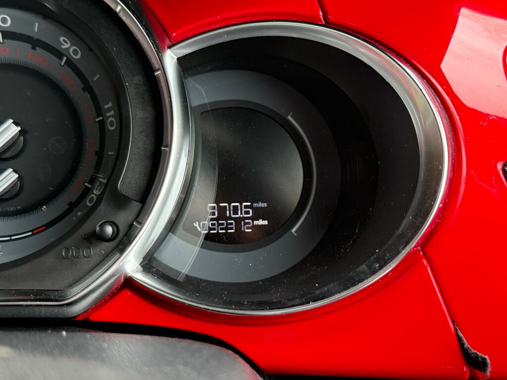 Citroen DS3 1.6 E-hdi Dstyle Plus 90 Bhp White #23