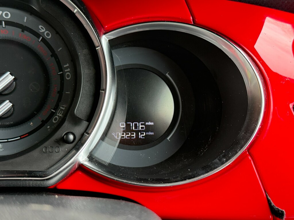 Citroen DS3 1.6 E-hdi Dstyle Plus 90 Bhp White #22