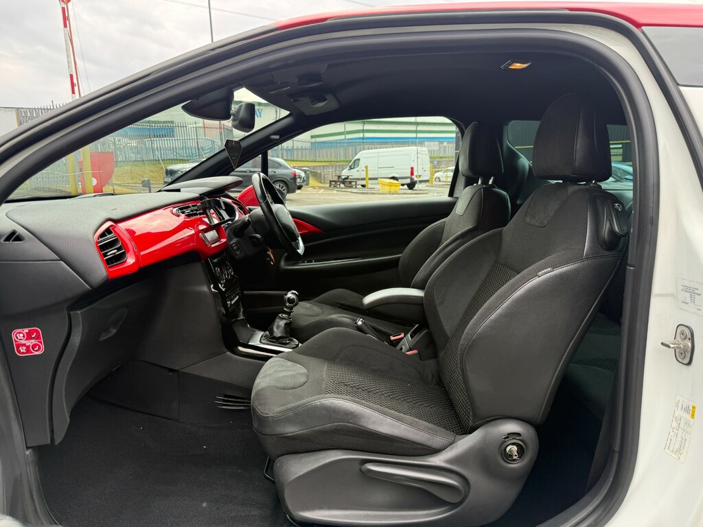 Citroen DS3 1.6 E-hdi Dstyle Plus 90 Bhp White #17