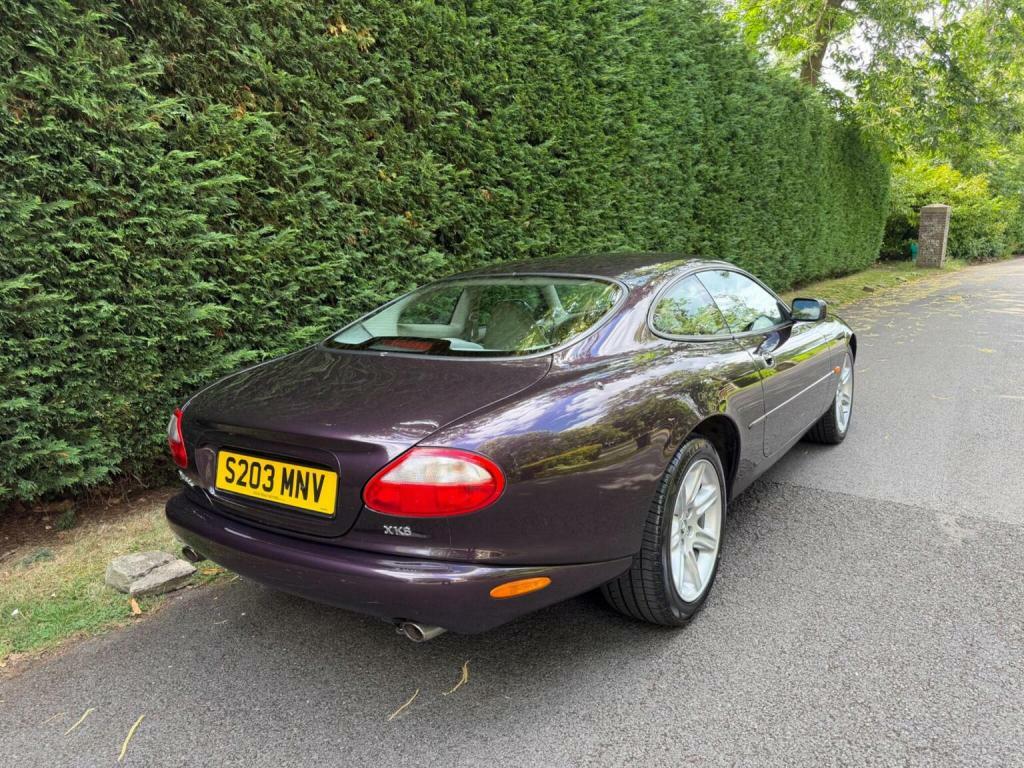 Jaguar XK8 4.0 Purple #24