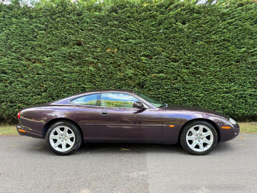 Jaguar XK8 4.0 Purple #10