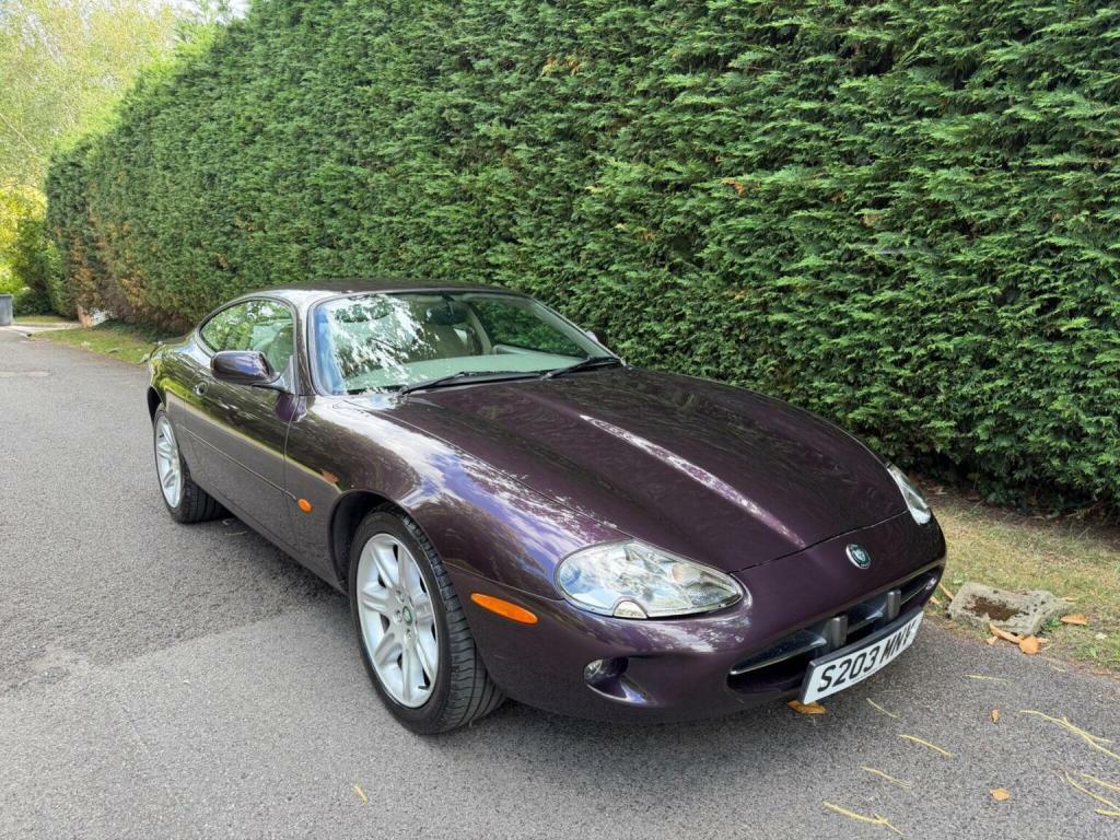 Jaguar XK8 4.0 Purple #26