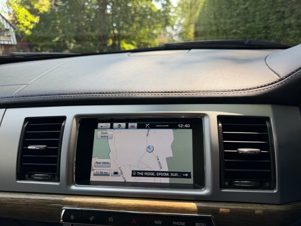 Jaguar XF 2.2D Premium Luxury Sportbrake Euro 5 Ss White #14