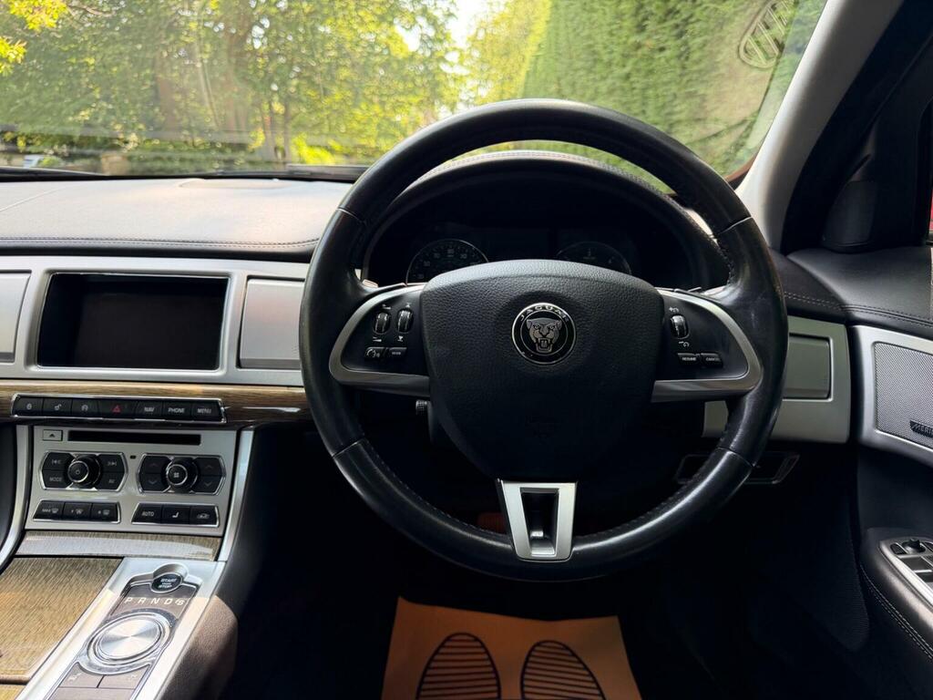 Jaguar XF 2.2D Premium Luxury Sportbrake Euro 5 Ss White #18