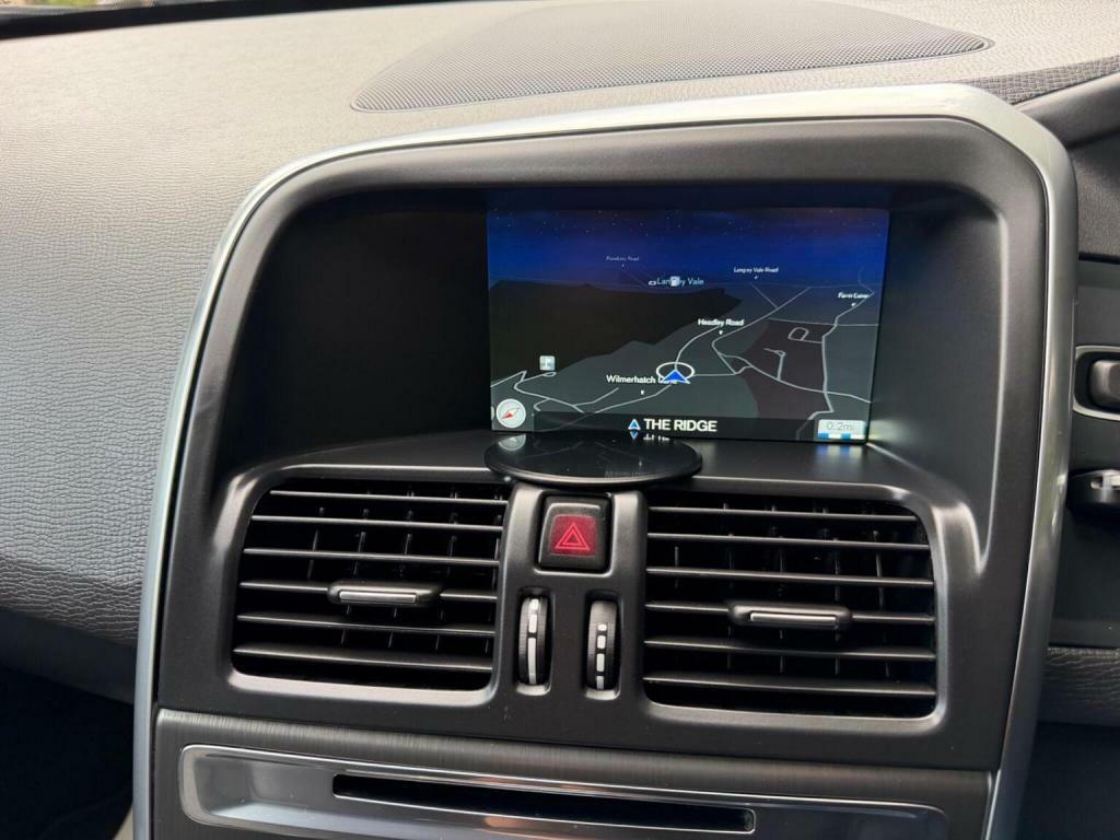 Volvo XC60 2.4 D4 R-design Awd 161 Bhp Grey #22