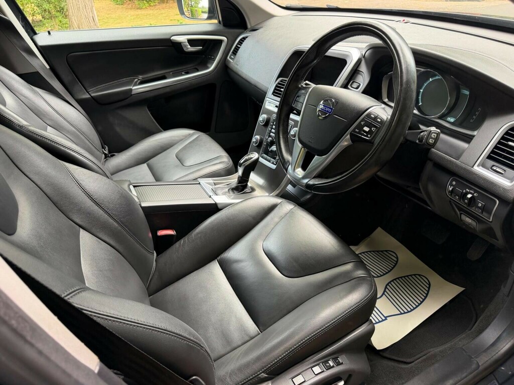 Volvo XC60 2.4 D4 R-design Awd 161 Bhp Grey #12