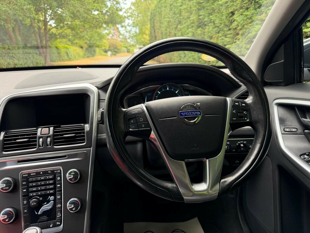 Volvo XC60 2.4 D4 R-design Awd 161 Bhp Grey #17
