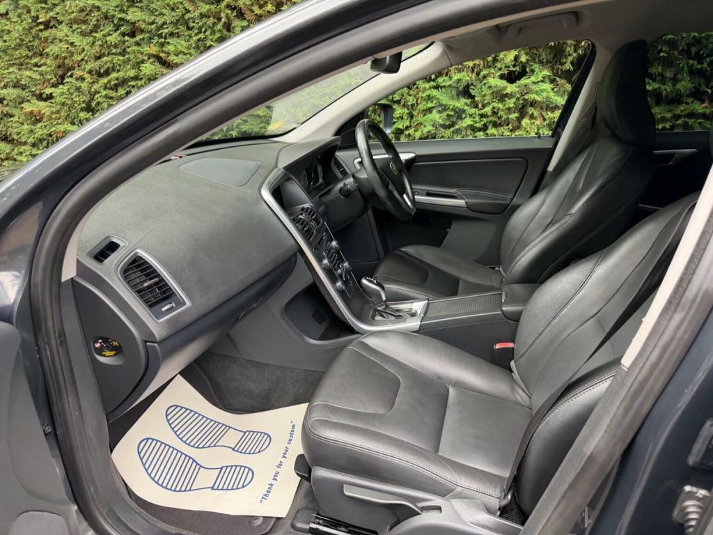 Volvo XC60 2.4 D4 R-design Awd 161 Bhp Grey #24
