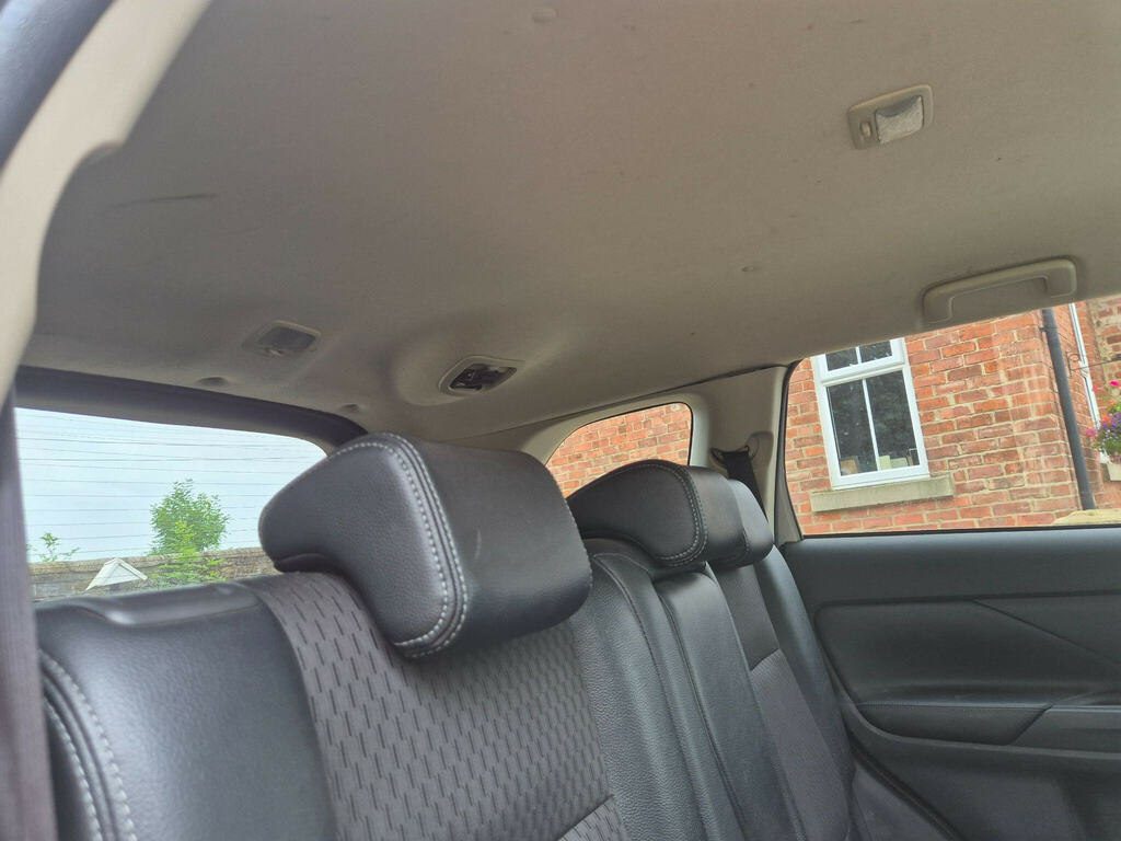 Mitsubishi Outlander 2014 64 Phev #17