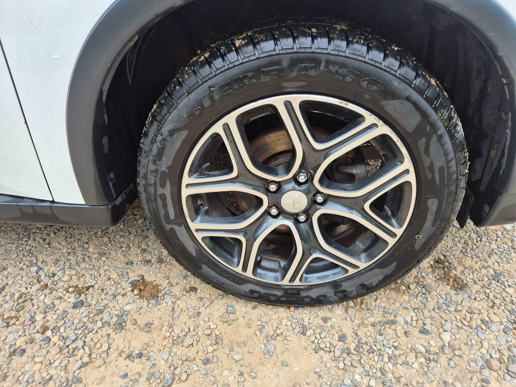 Mitsubishi Outlander 2014 64 Phev #7