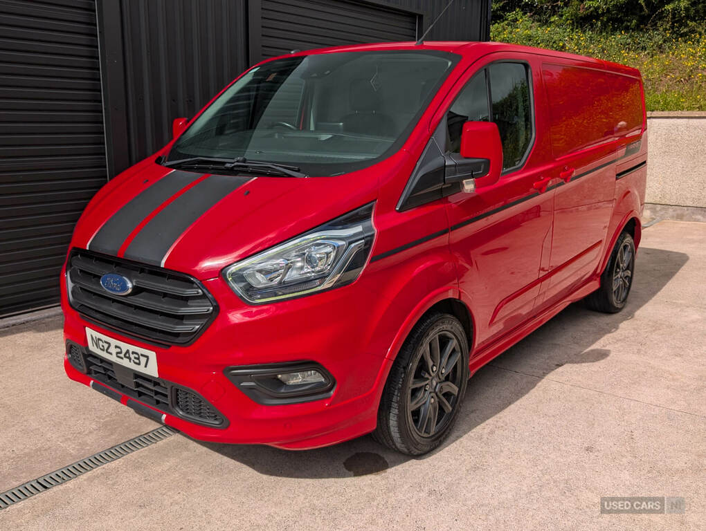 Ford Transit Custom 2.0 Tdci 170Ps Low Roof Sport Van NGZ2437 Red #4