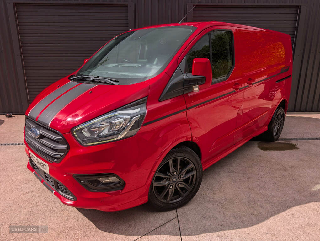 Ford Transit Custom 2.0 Tdci 170Ps Low Roof Sport Van NGZ2437 Red #2