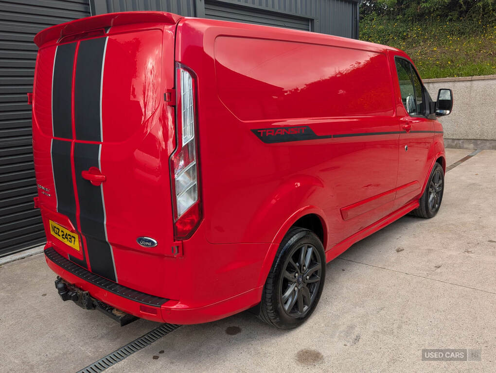 Ford Transit Custom 2.0 Tdci 170Ps Low Roof Sport Van NGZ2437 Red #5