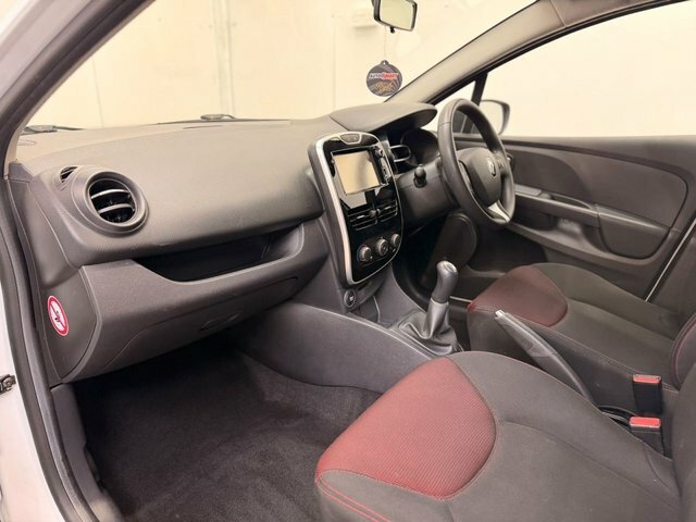 Renault Clio 1.5 Turbo Dci, Dynamique Edition, Sat Nav Red #9