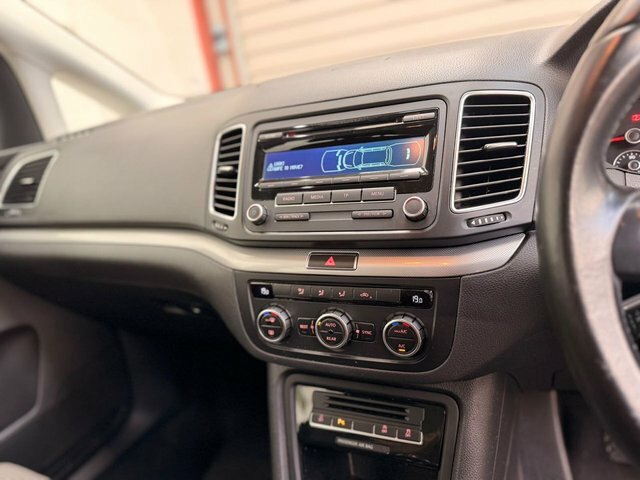 Volkswagen Sharan 2.0 Tdi Cr Bluemotion Blue #16