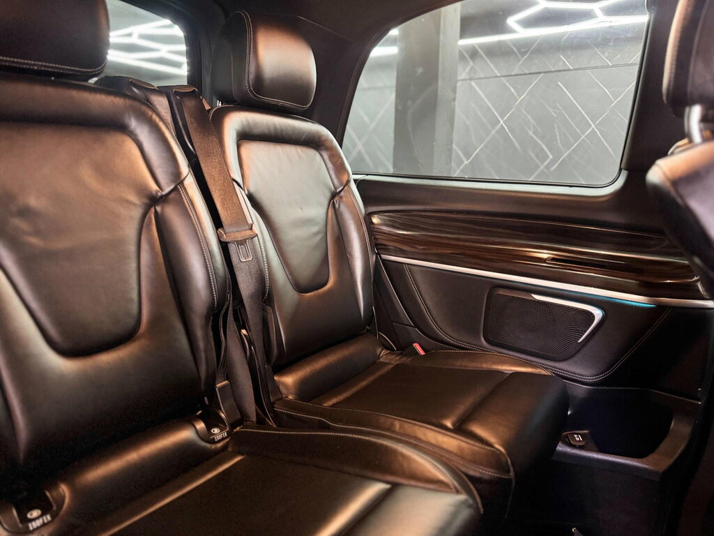 Mercedes-Benz V Class Black #35