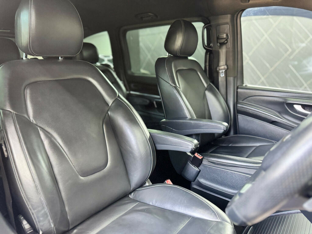 Mercedes-Benz V Class Black #39