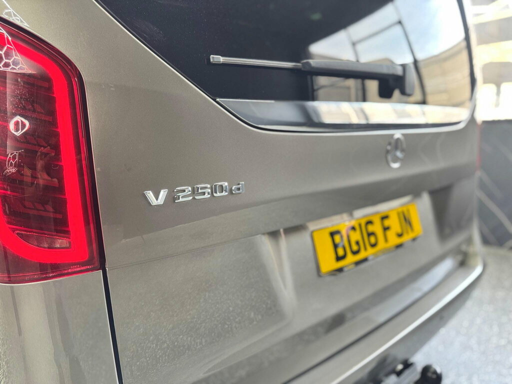 Mercedes-Benz V Class Black #33