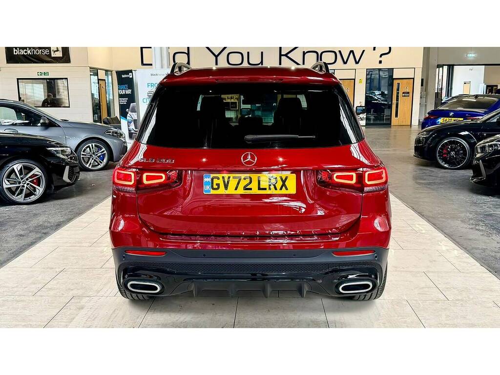 Mercedes-Benz GLB Class Glb200 Amg Line Night Edition Red #6