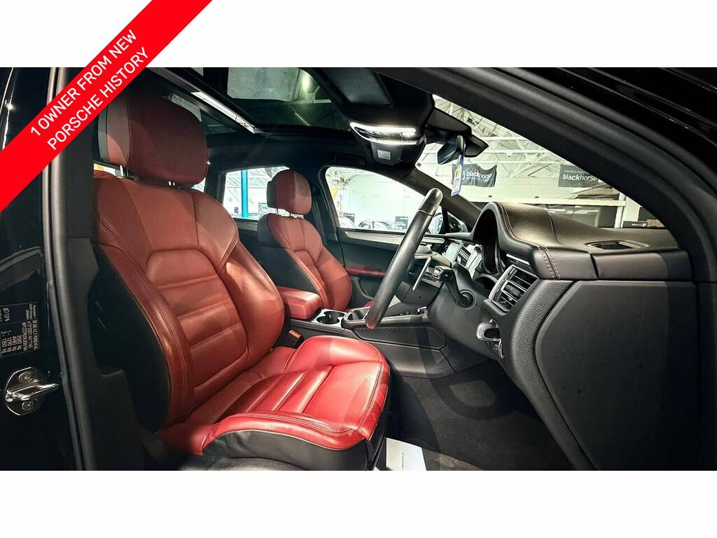 Porsche Macan T V6 S Black #2
