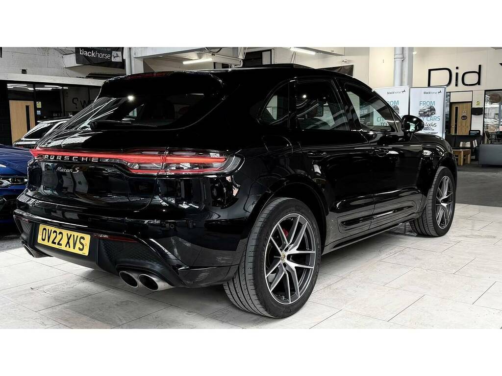 Porsche Macan T V6 S Black #5