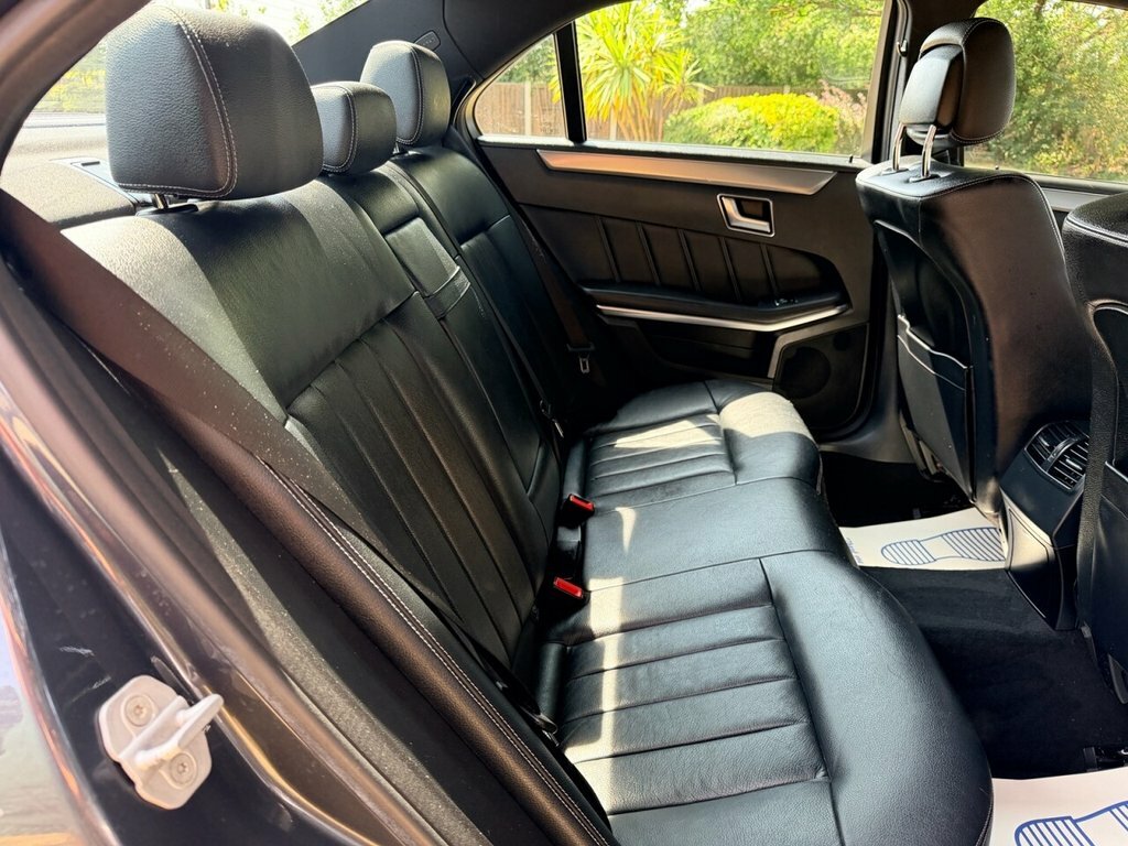 Mercedes-Benz E Class 2.1L Se Grey #6