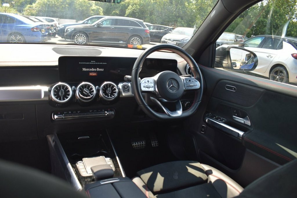 Mercedes-Benz EQB Eqb 300 4Matic 168Kw Amg Line 66.5Kwh Black #3