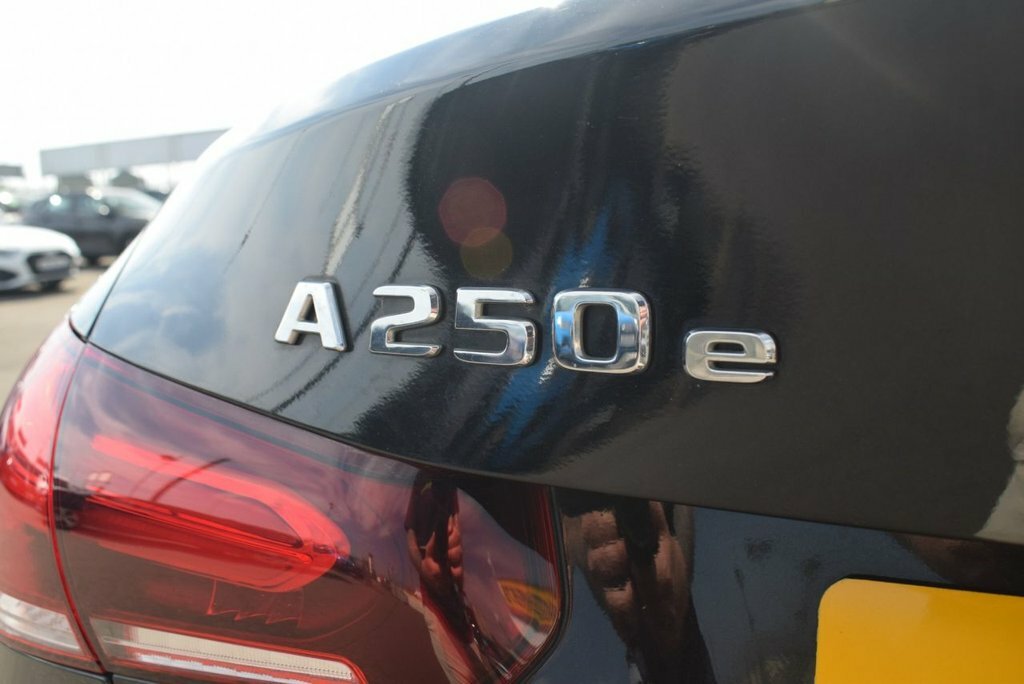 Mercedes-Benz A Class Hatchback Black #18