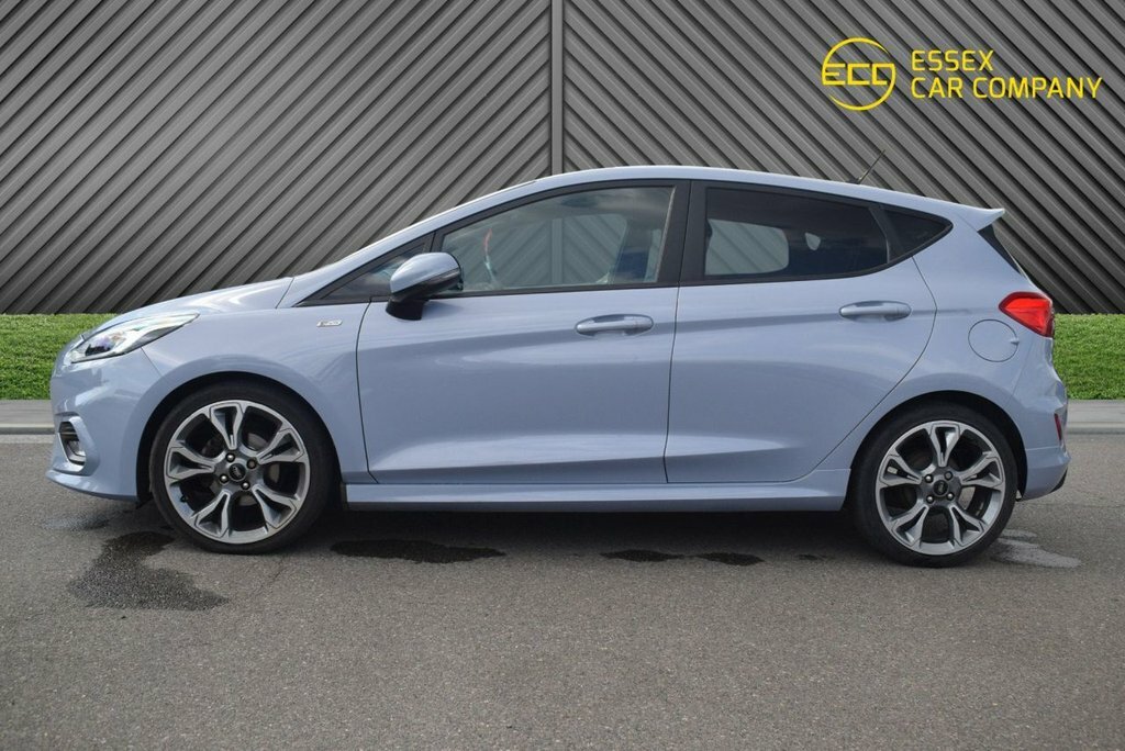 Ford Fiesta Trend White #5