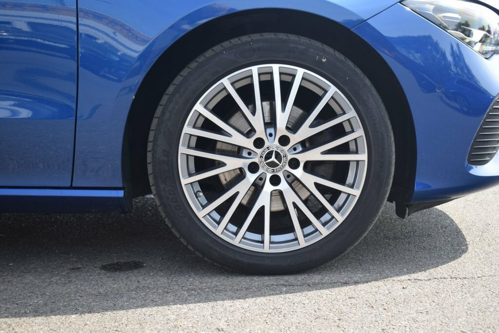 Mercedes-Benz CLA Class 220D Amg Line Executive Tip White #10